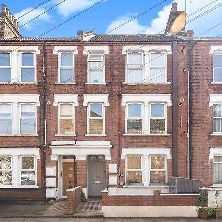 Brilliant 2 Bed Apartment - Spacious, Central & Well-Connected Londres Extérieur photo